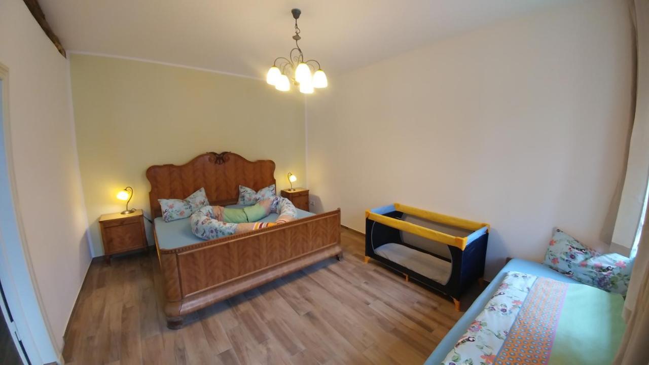 Mirabellenhof - Kleine Ferienwohnung Mit Altstadtblick Biesenthal Buitenkant foto
